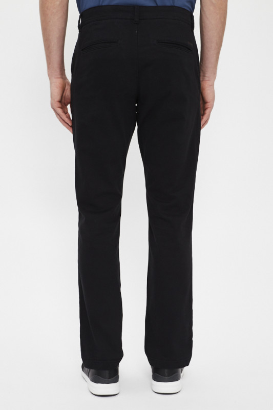 Pantalon noir chino