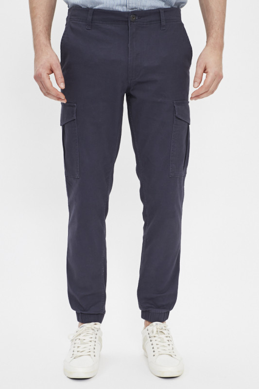 Pantalon cargo coupe slim