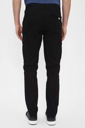 Chino cargo noir coton mélangé coupe slim