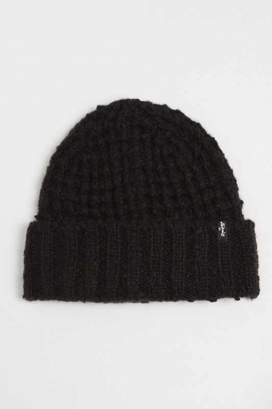 Bonnet noir en maille levi's