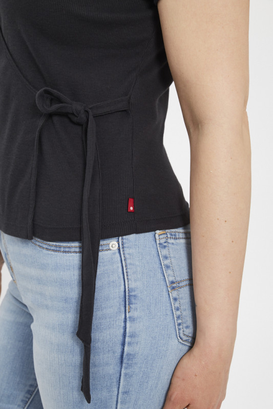 Cache-coeur noir caviar manches courtes