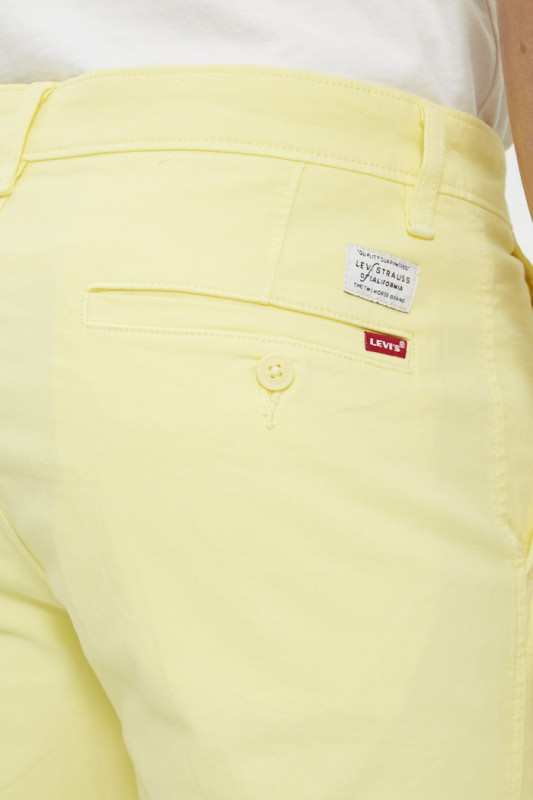 Short chino jaune poudré homme Levi's