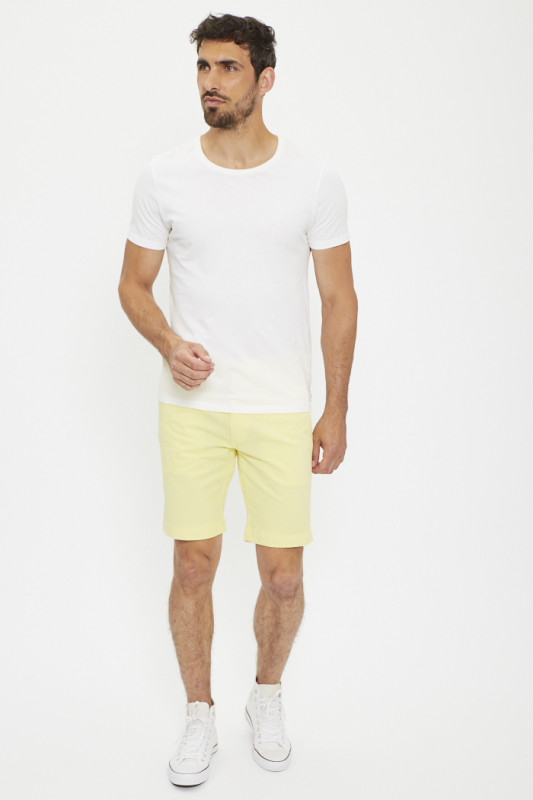 Short chino jaune poudré coton mélangé levi's