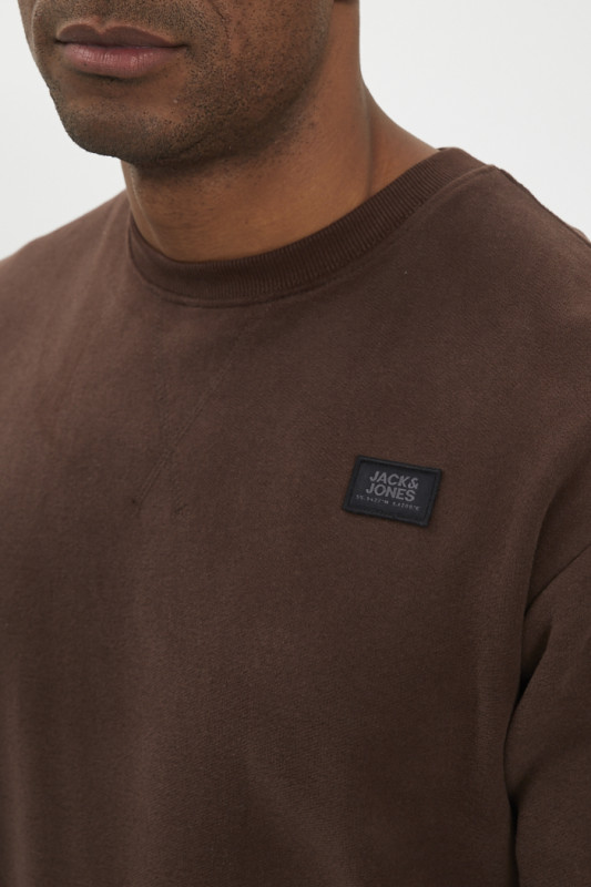 sweat marron ras du cou