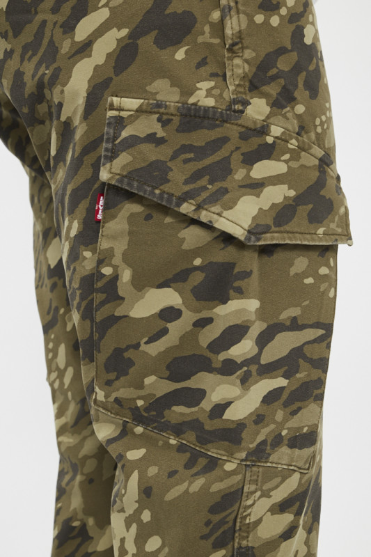 pantalon slim cargo fuselé camo en coton mélangé