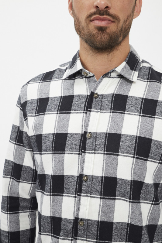 Chemise buffalo à carreaux blancs et noirs coupe ajustée