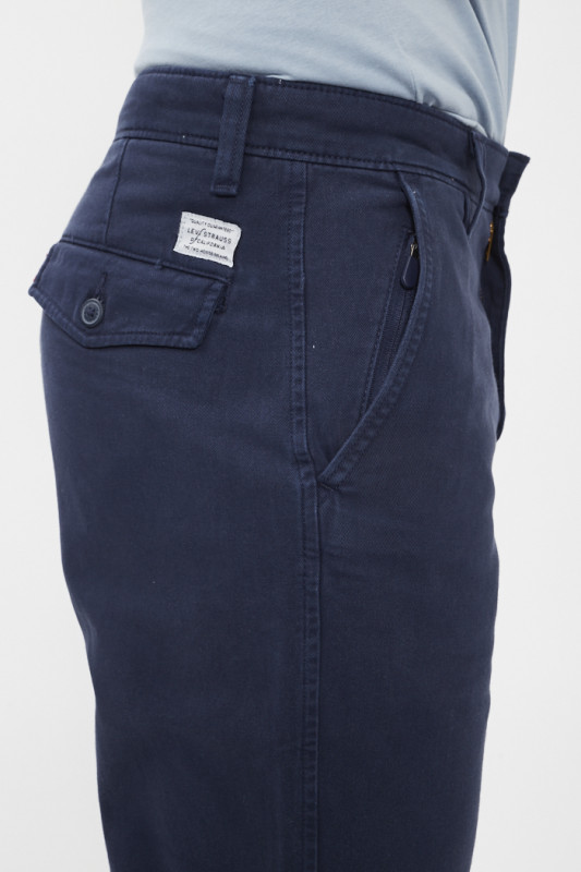 Chino authentic straight bleu navy levi's en coton