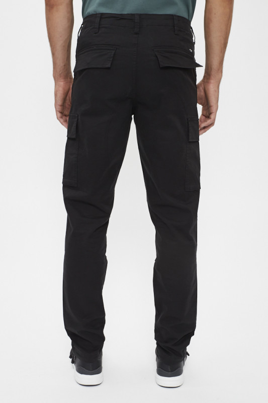 Pantalon cargo noir coupe droite homme