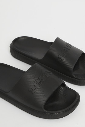 Claquettes June Next noir homme