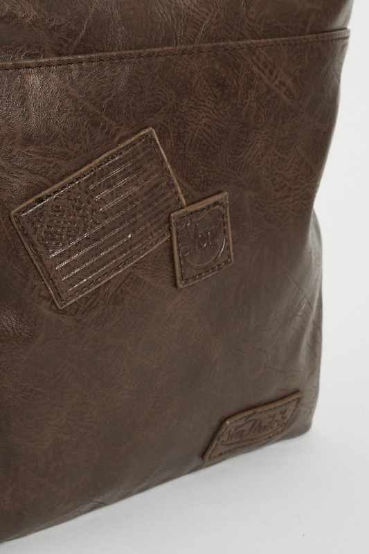 Sacoche bandoulière zippée marron Von Dutch