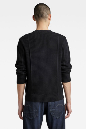 Pull en maille noir structure tricotée