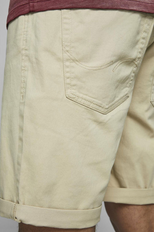 Short original coloris white pepper