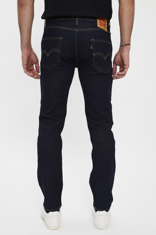 Jeans 502 taper coupe droite