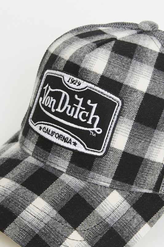 casquettes baseball carreaux filet carreaux noirs et blancs