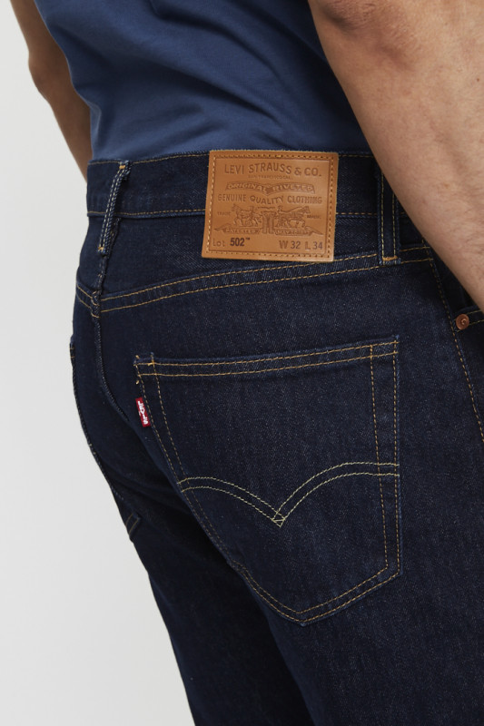  Jeans 502 taper Onewash dark indigo homme Levi's