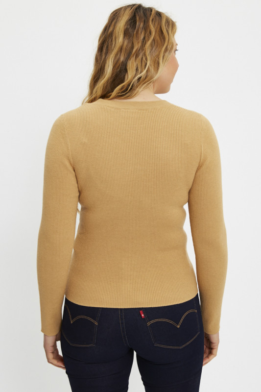 Pull slim col rond maille côtelée beige