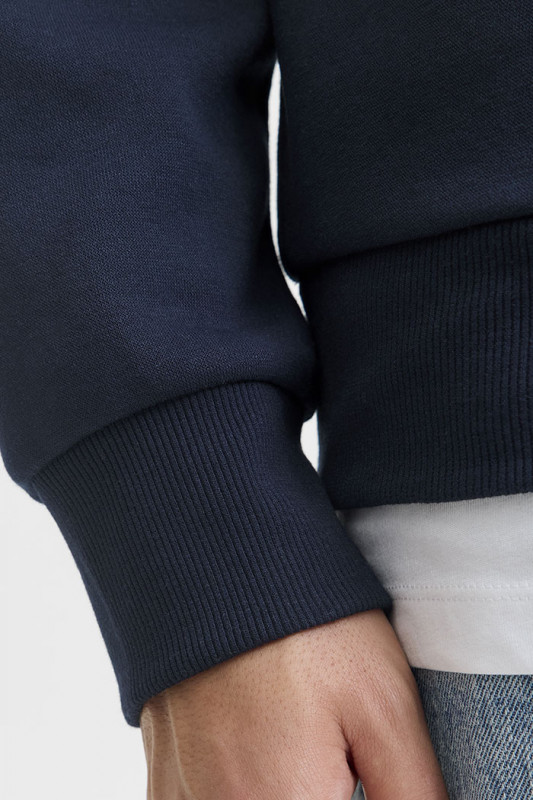 Yuki sweat hood sky captain