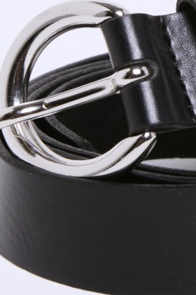 Ceinture noire en cuir
