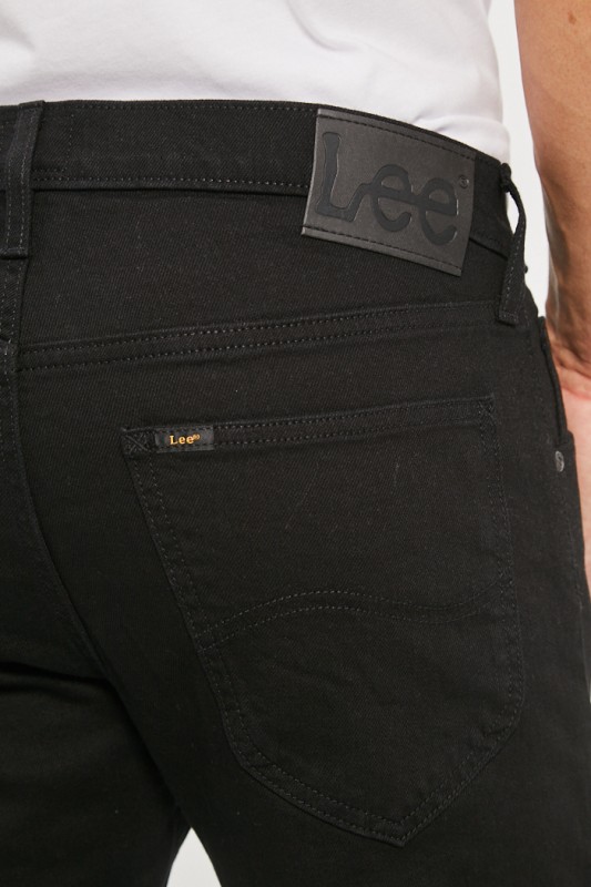 Jeans droit noir modèle Daren de Lee pour homme coton et élasthanne