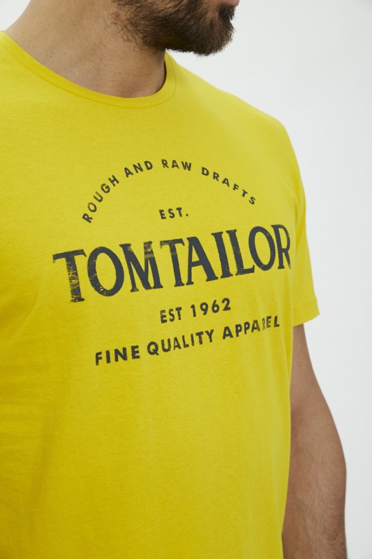 T-shirt jaune