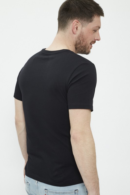 T-shirt noir col rond