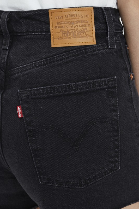 Short en jean usé