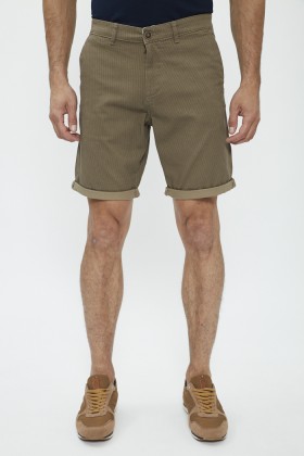 Short chino