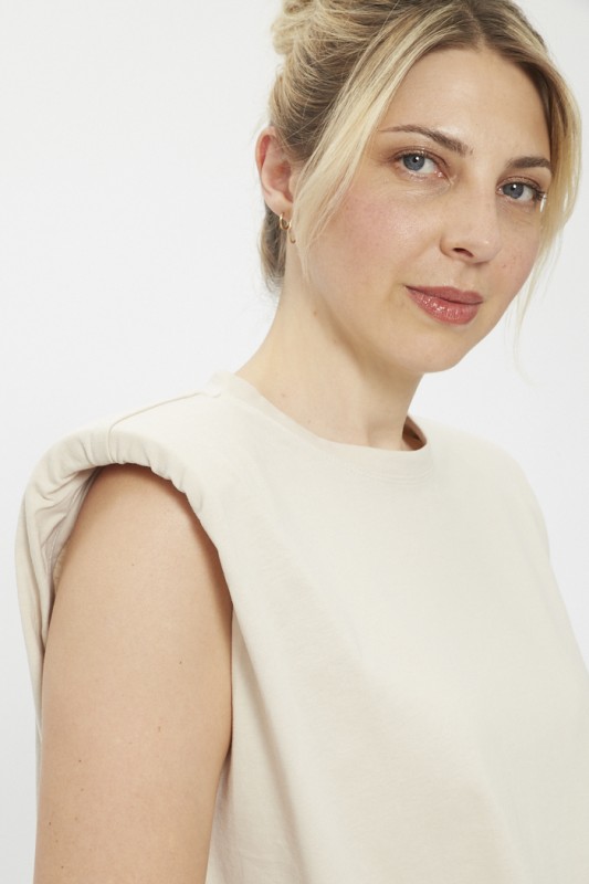Top beige épaulettes 