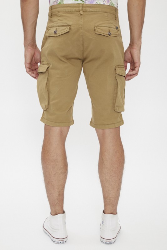 Short cargo 