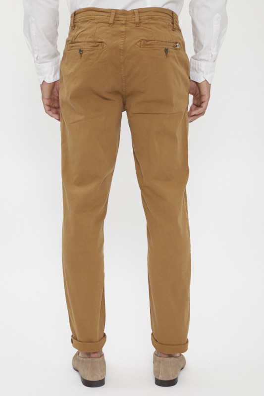 Pantalon chino camel