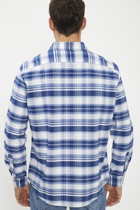 Chemise à carreaux