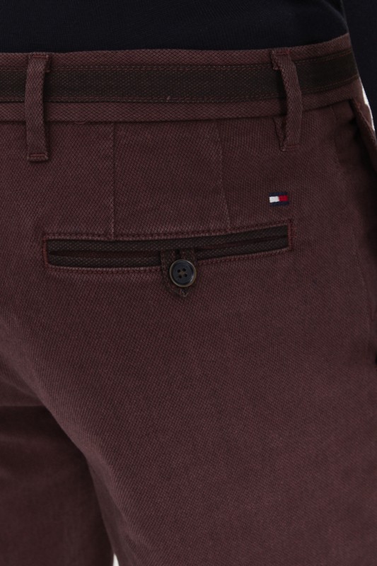 Pantalon chino bordeaux