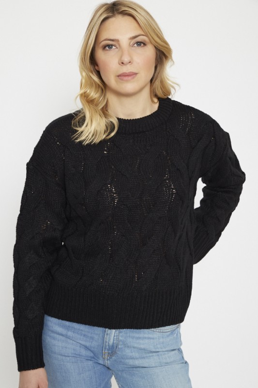 Pull noir col rond