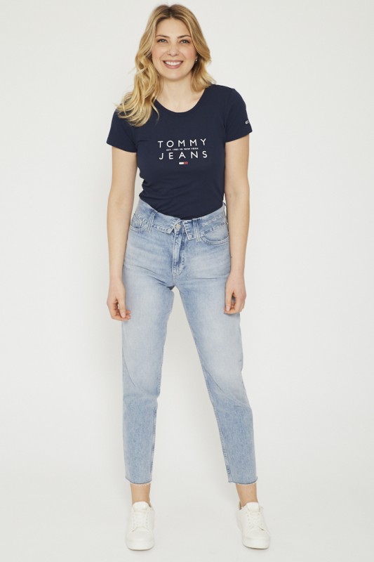 Jeans mom