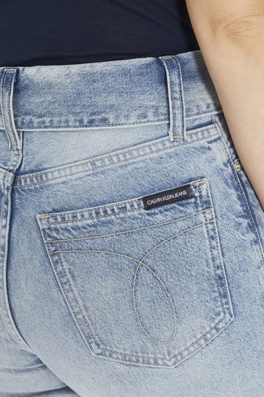 Jeans mom