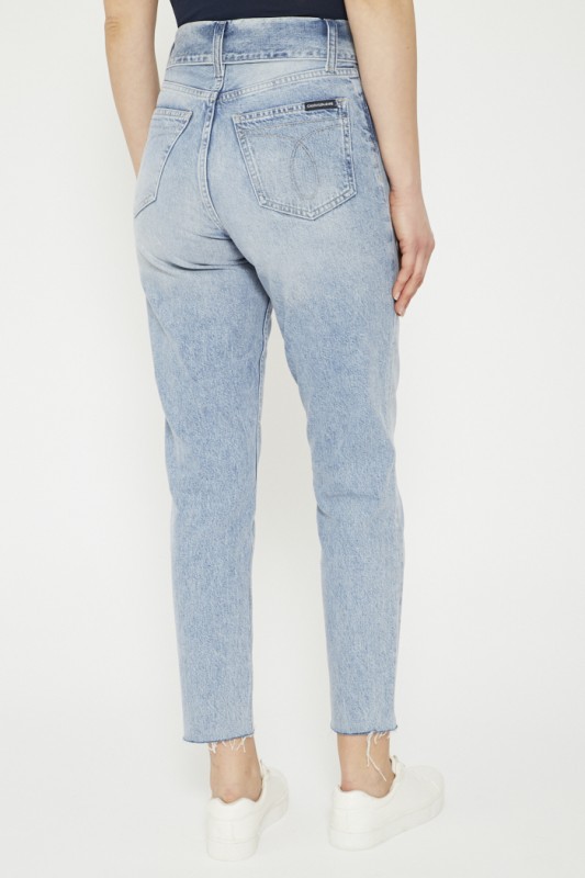Jeans mom