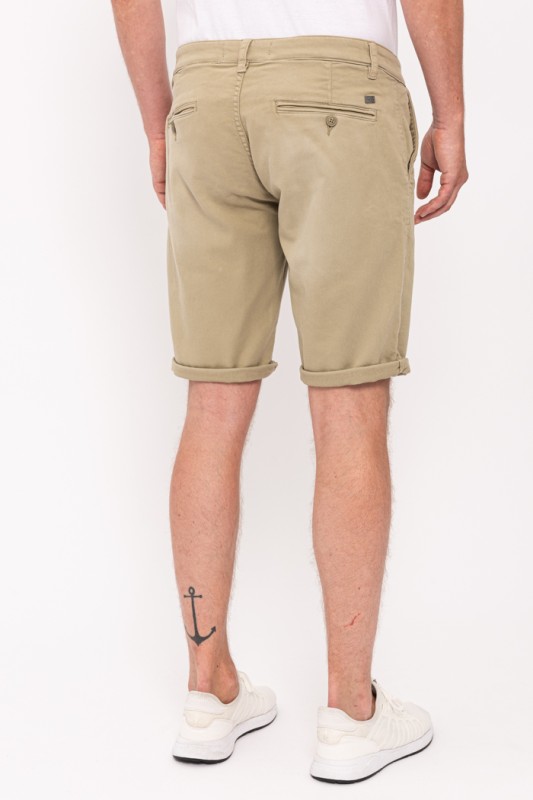 Short kaki