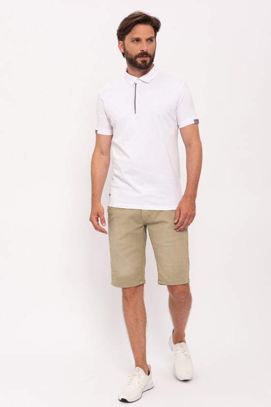 Short kaki