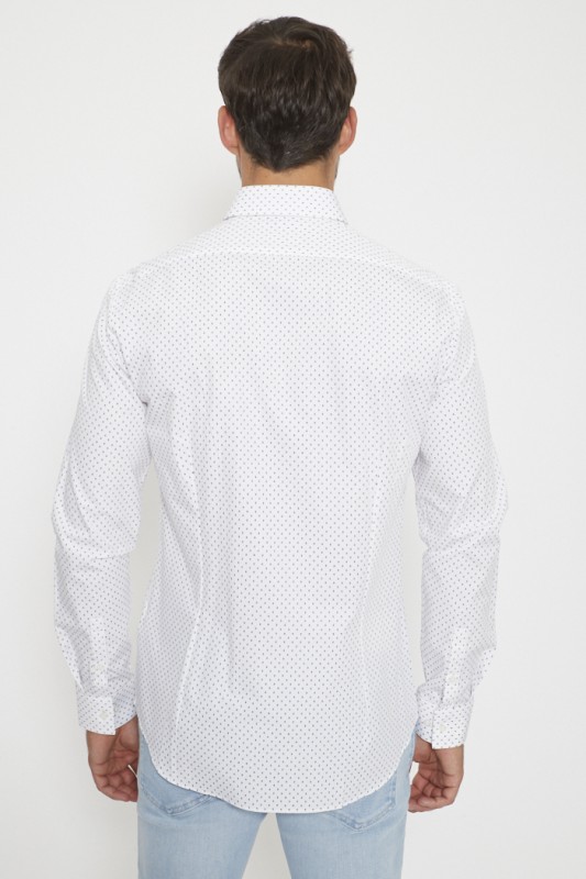 Chemise blanche à motifs