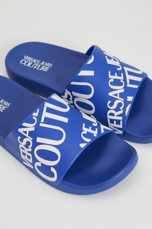 Claquettes bleues