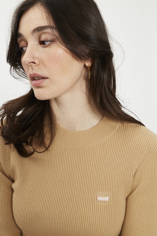 Pull en maille côtelée