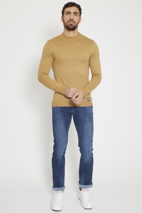 Pull col montant