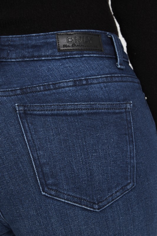 Jean Slim GUESS Femme Bleu Délavé Avec Strass - Taille W29/38 - Occasion Très Bon état - Style Beverly