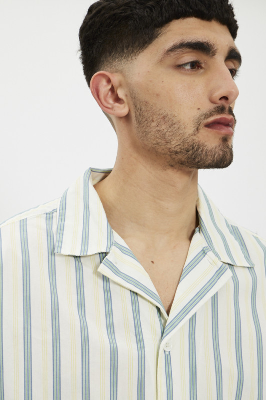 Chemise manches courtes