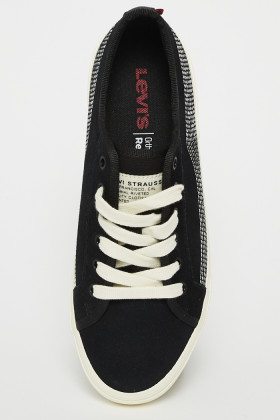 Baskets noires