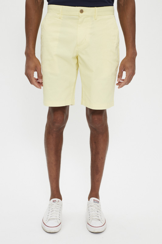 Short chino jaune