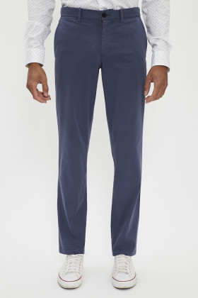 Pantalon chino bleu