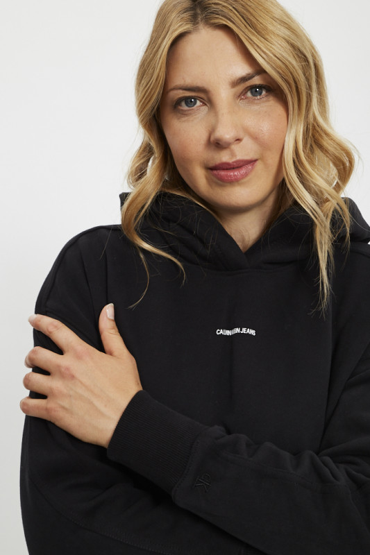 Sweat noir à capuche