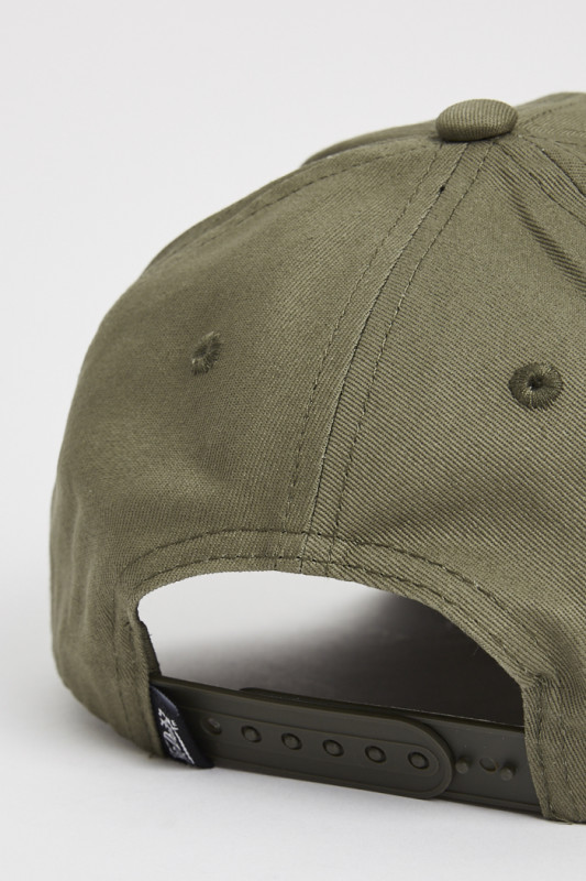 casquette brodée kaki marque Von Dutch