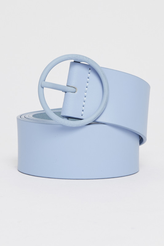 Ceinture bleu ciel en cuir